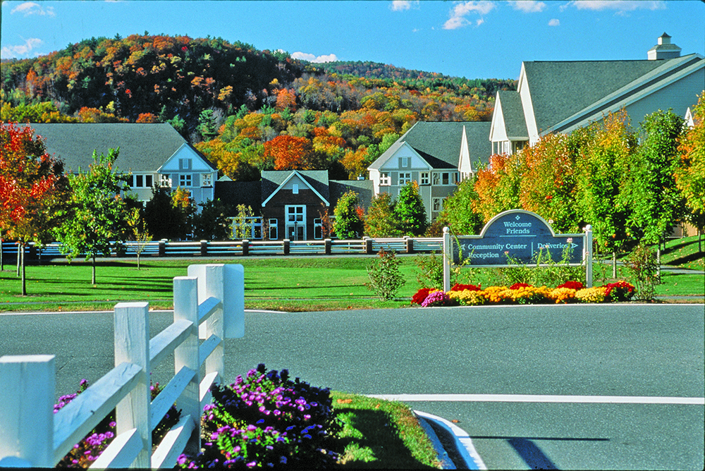 Kendal at Hanover entry drive